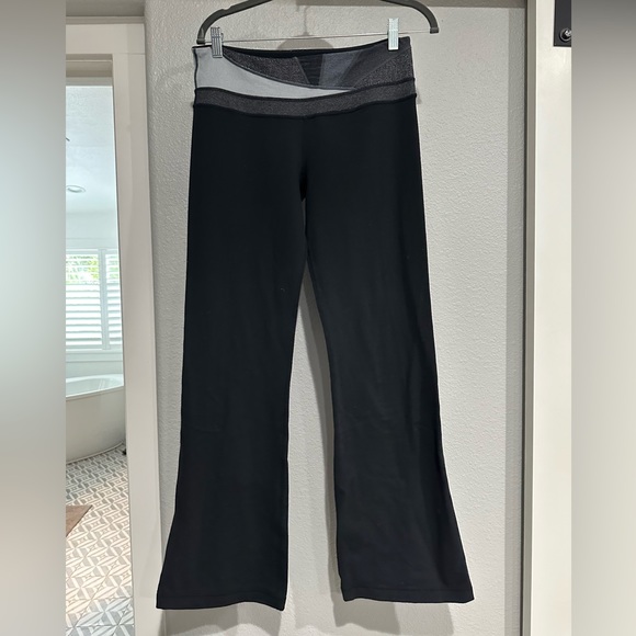 OLD SCHOOL LULULEMON Grove pants Size 8 - Picture 2 of 7